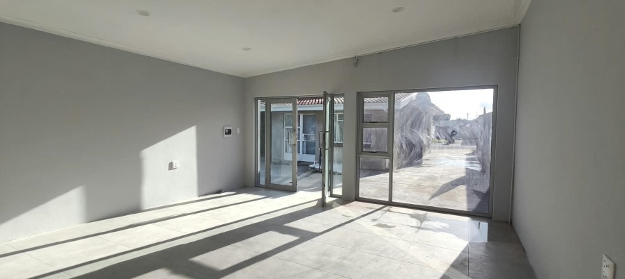 To Let Commercial Property for Rent in Newton Park Eastern Cape